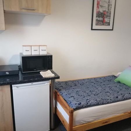 Pokoje - Studio Gliwice I Przy Onkologii Quarto foto